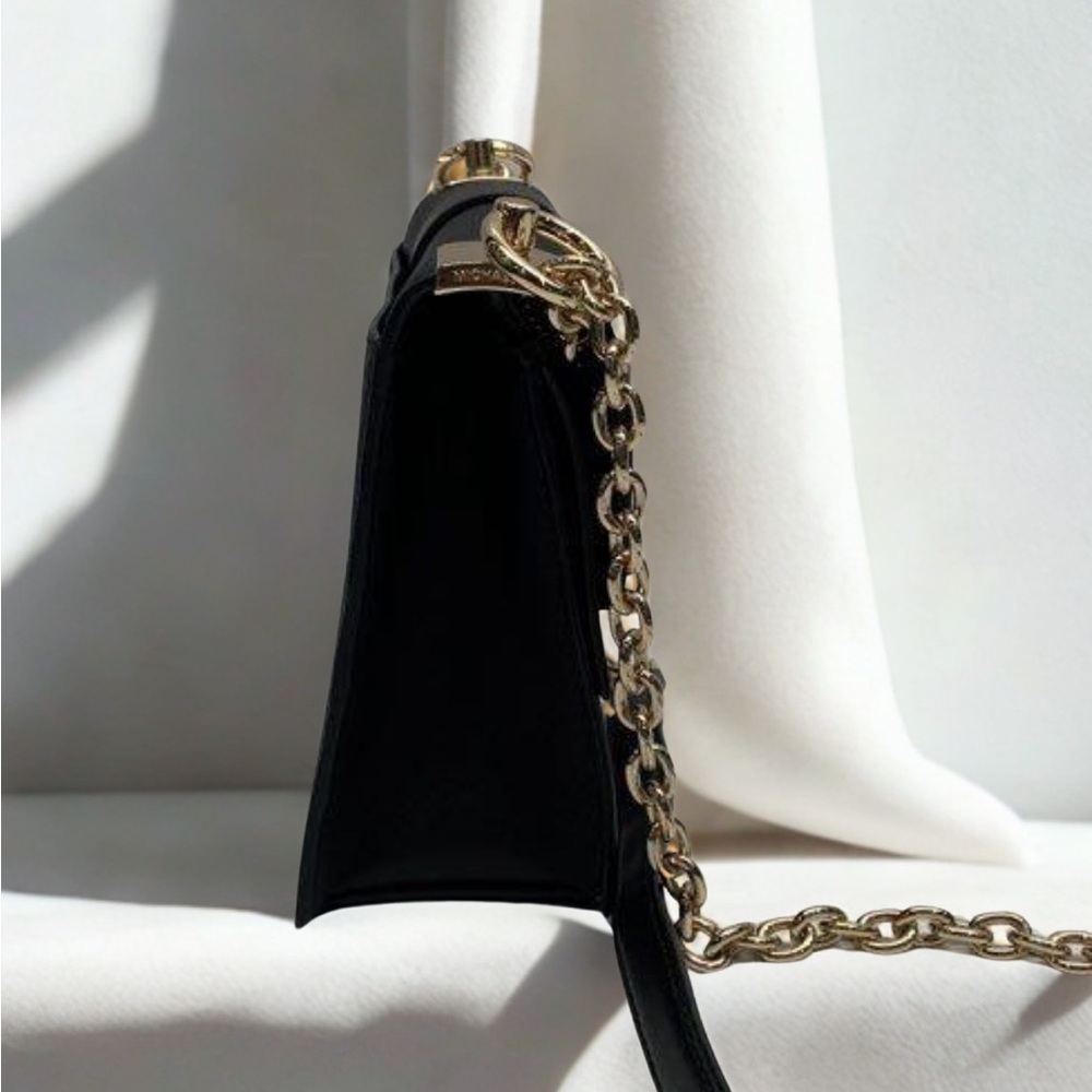 Micheal Kors Greenwich Crossbody-Black Leather & Gold Chain -MRSP $298 - Picture 8 of 11